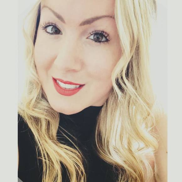 Meet your Posher, Allison - Picture 1 of 1